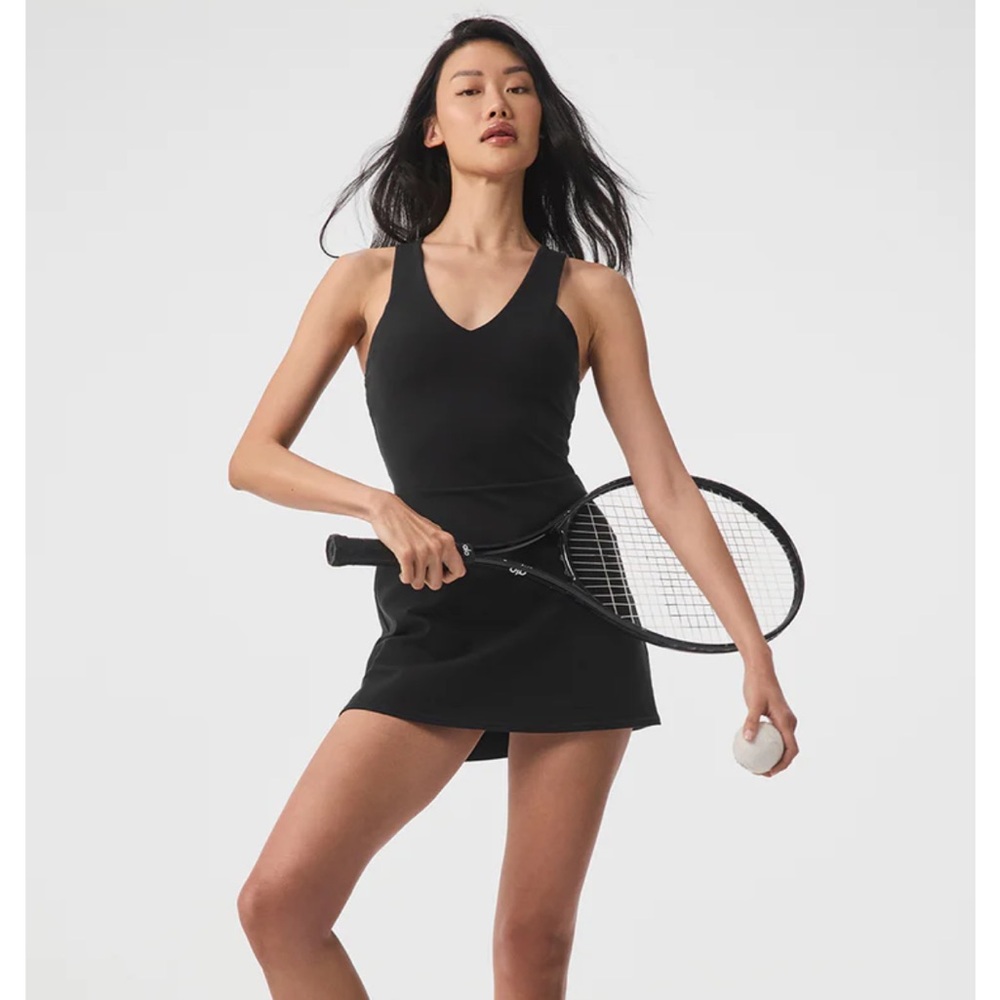 ALO Yoga Charcoal Sleeveless Top